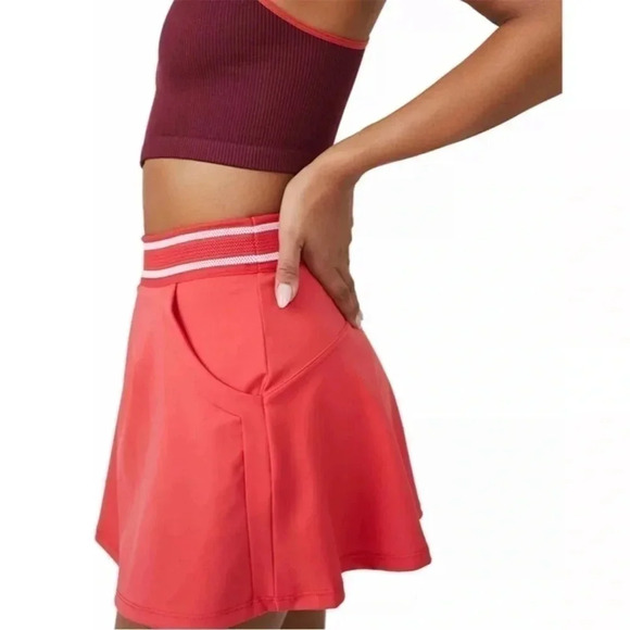 Free People Movement Round Robin Skort Size XS NWT Cayenne - Picture 4 of 5